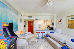 '' ARCADE BEACH SUITE - FREE Beach Parking ! ''